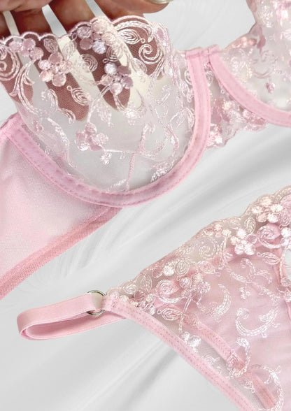 Blow Me  | Underwired Lingerie Set