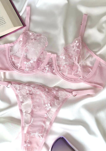 Blow Me  | Underwired Lingerie Set